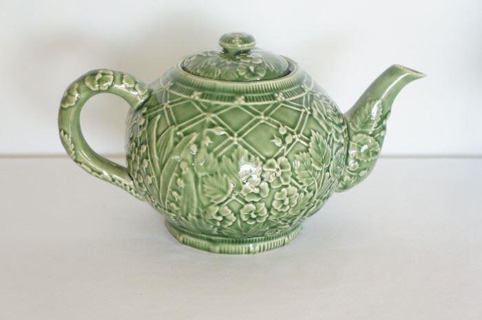 Tiffany teapot. Made in Portugal.