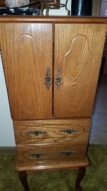 Jewelry cabinet