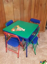 Toddler Table - super cute and in great condition.