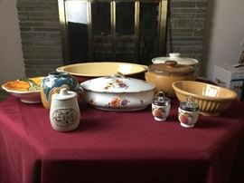 McCoy Pottery and More https://www.ctbids.com/#!/description/share/18322