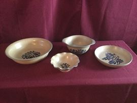 Pfaltzgraff Kitchenware https://www.ctbids.com/#!/description/share/18282