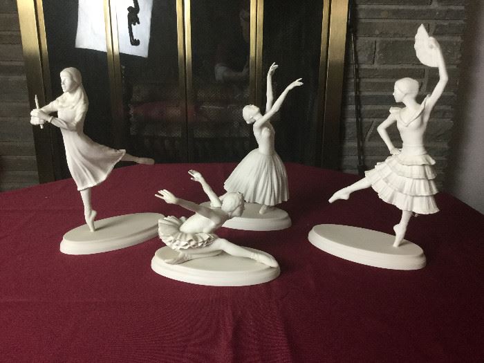 Ballet Figurines      https://www.ctbids.com/#!/description/share/18292