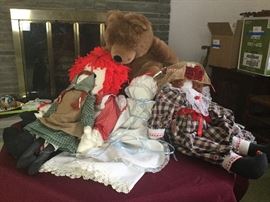 Valley of the Dolls       https://www.ctbids.com/#!/description/share/18332