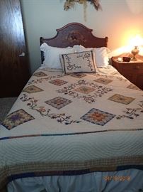 CARVED HEADBOARD - RAILS - SELECT COMFORT MATTRESS