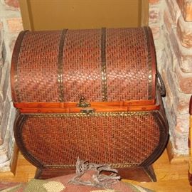 Lane wicker chest