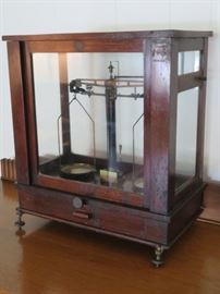 Circa 1930s English analytical beam balance scale by Welwyn Electrical Laboratories.