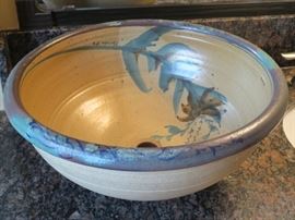 Artisan signed pottery sink, circa 1985, new condition.