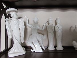 Blanc de Chine figurines