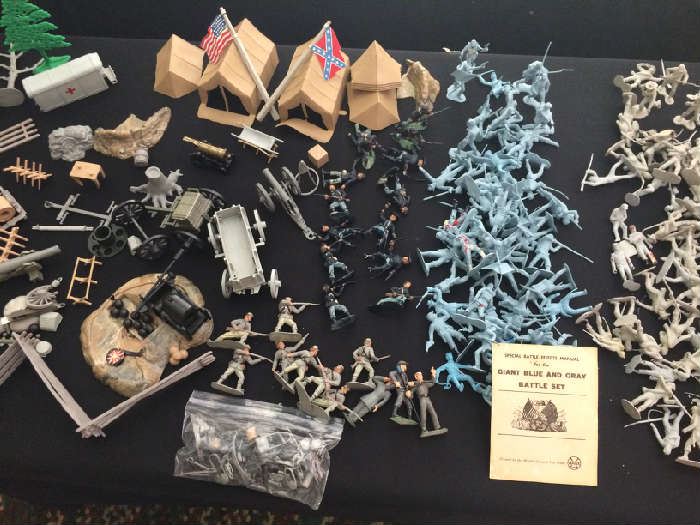 Giant Blue and Gray Battle Set.  No Box.