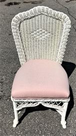 WICKER TABLE AND CHAIR   http://www.ctonlineauctions.com/detail.asp?id=704581