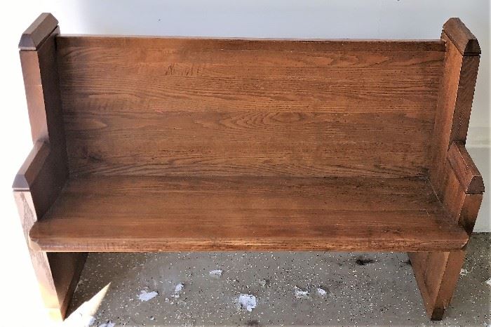 ANTIQUE CHURCH PEW http://www.ctonlineauctions.com/detail.asp?id=704708