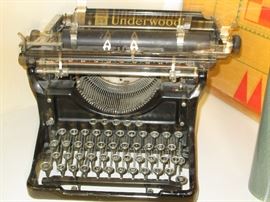 1020's Underwood Typewriter