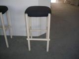 3 bar stools