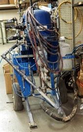 Binks Vinyl Luster Machine, Model 1051401 With Air And Fluid Hoses And A P43 Spray Gun