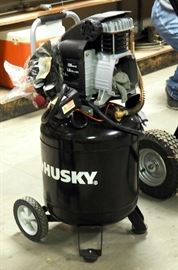 Husky 10Gal Air Compressor, 1.5hp, New, Model 1001 574 543