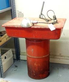 Parts Cleaning Table With Drum And Light, 34"H x 31"L x 20"D