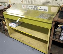 Graco Parts And Accessory Display Case, 41"H x 50"W x 21"D