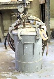 Binks 5 Gallon Pressure Pot