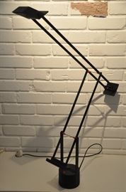 Vintage Artemide Tizio adjustable lamp made in Italy(2 available!)