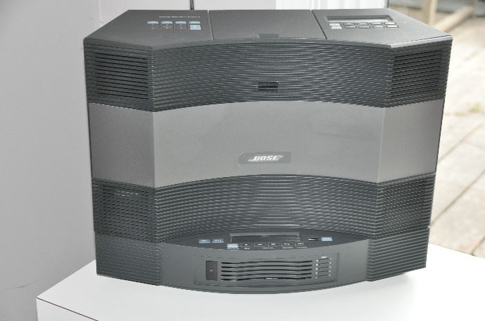 Black Bose Acoustic  Wave Music System 2 with multi disc changer 