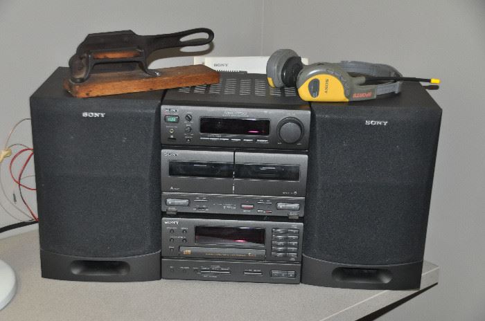 Sony MHC-11750 component system. 