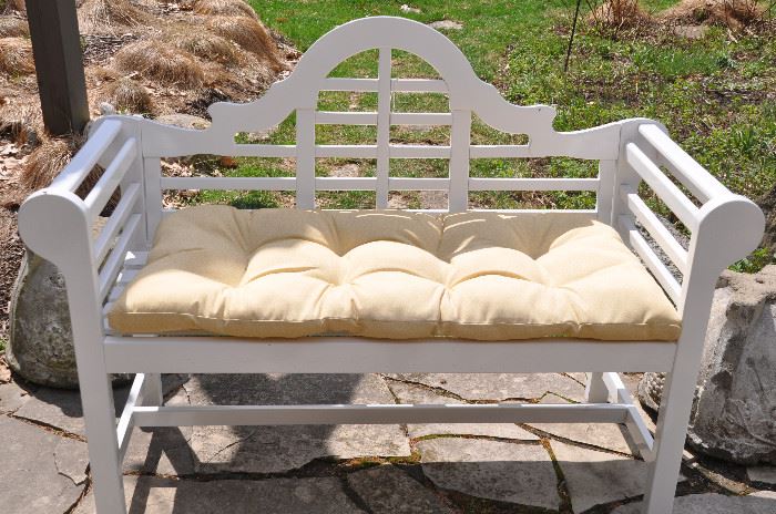 New Lutyens Outdoor Garden Bench with cushion!!