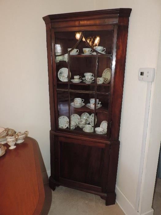 Period Chippendale 2-Part Corner Cabinet - unique small size ! Circa 1800
