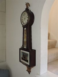 Side view of banjo clock 