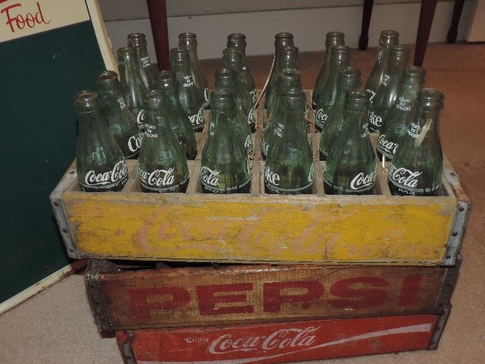 FULL CASE of Vintage Coke Bottles...SOLD AS ONE LOT ...the other 2 crates sold seperatly 