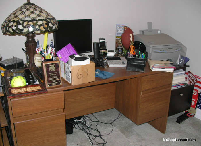Desk, Slag Glass Lamp, Dell Computer and more