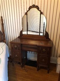 1920s Bedroom Set 