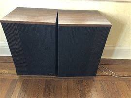 Bose Speakers - 501 Series IV 