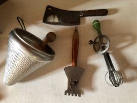 Antique Kitchen Untincles 