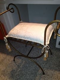 Vanity bench