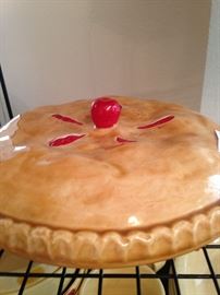 Cherry pie - pie plate and cover