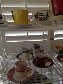 Cups & saucers