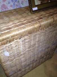 Wicker chest