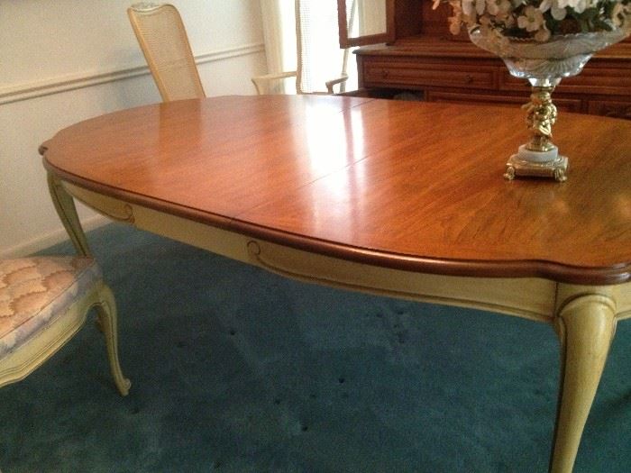 FRENCH PROVINCIAL DINING ROOM TABLE