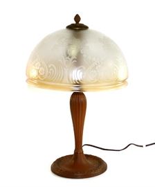 GORGEOUS EDWARD MILLER VICTORIAN PARLOR LAMP