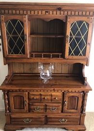 Vintage Hutch and Dining Room Table w 2 Arm Chairs and 4 Side Chairs