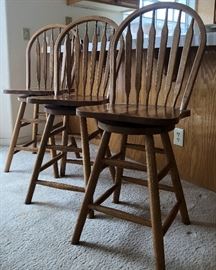 Oak Swivel Bar Stools (Set/3)