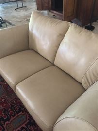 Great cream leather sofa & 2 love seats all in perfect condition