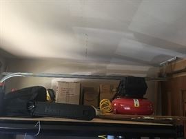 Home Lite chainsaw; air compressor