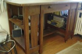 OAK MISSION DESK