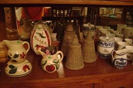 1900'S RARE RED WING CEMETERY URNS