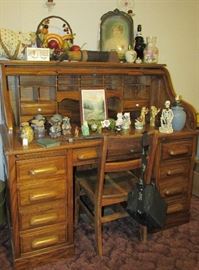 Very nice roll top desk.