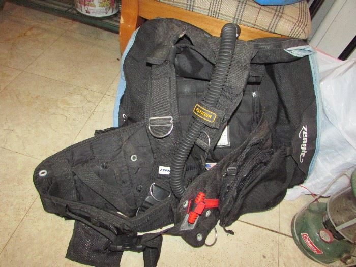 Scuba vest