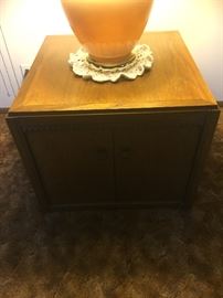 End table