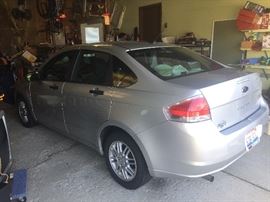 Ford focus 2010 26,000 miles  Best offer over $4,900