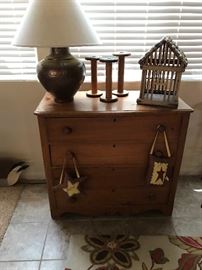 Small dresser 